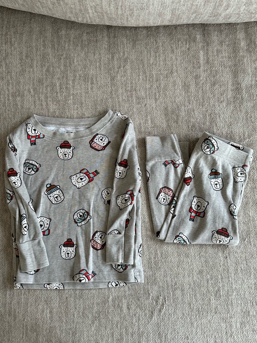 Old Navy Polar Bear Pajama Set – Size 12-18M